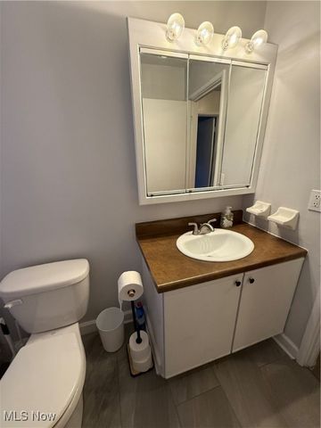 193 Surrey Lane, Canfield, OH 44406