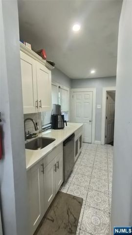 179 Hollywood Avenue, Irvington, NJ 07111
