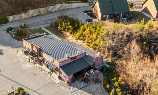 1663 Falls Way, Pigeon Forge, TN 37863