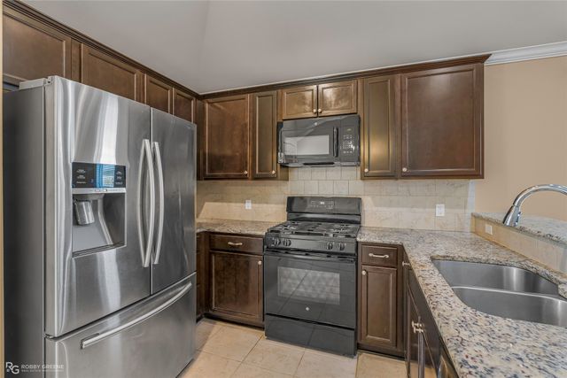 365 Avondale Lane, Bossier City, LA 71112
