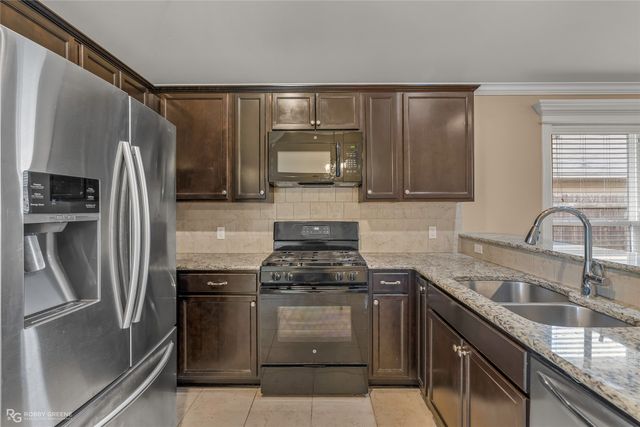 365 Avondale Lane, Bossier City, LA 71112