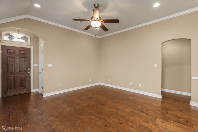 365 Avondale Lane, Bossier City, LA 71112
