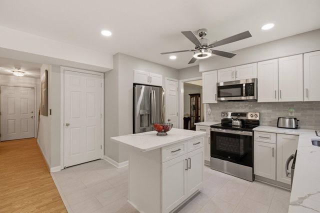 8222 ATHENA LN, Severn, MD 21144