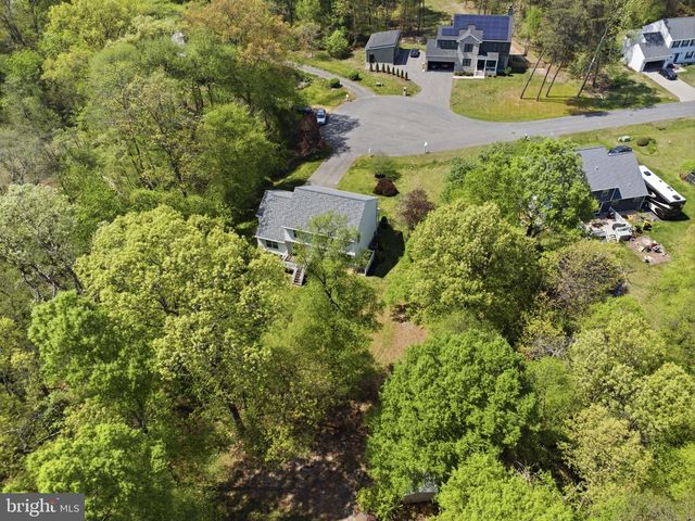 8222 ATHENA LN, Severn, MD 21144