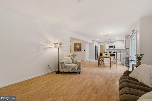 8222 ATHENA LN, Severn, MD 21144