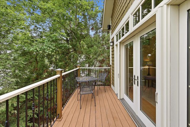 130 LAKE SHORE DR, Cross Junction, VA 22625