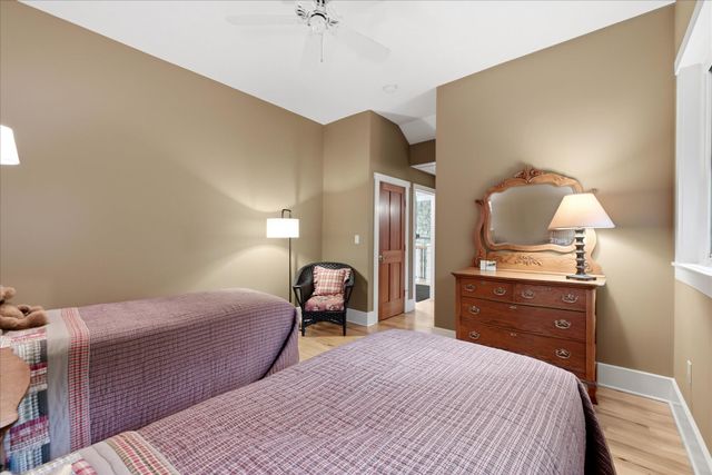 130 LAKE SHORE DR, Cross Junction, VA 22625