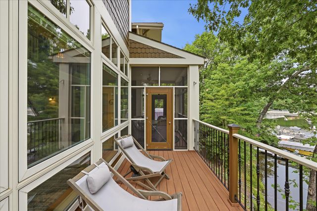130 LAKE SHORE DR, Cross Junction, VA 22625