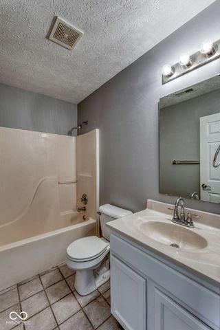 8520 Lincoln Court, Fishers, IN 46038