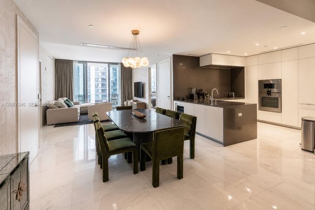 300 Biscayne Boulevard Way 3109W, Miami, FL 33131