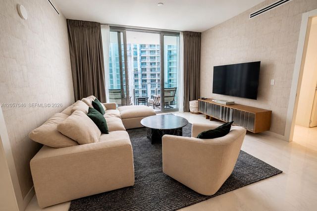 300 Biscayne Boulevard Way 3109W, Miami, FL 33131