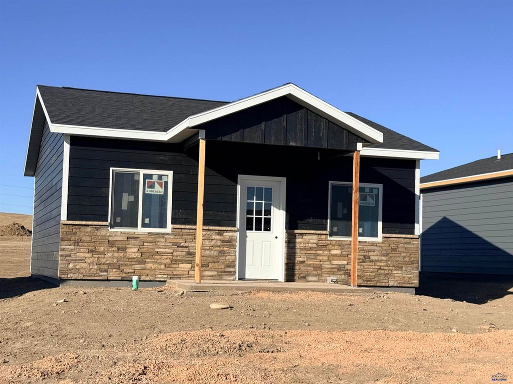 5620 CRYSTALLINE HILLS DR, Rapid City, SD 57703