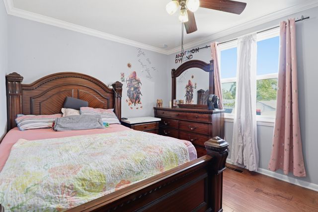 5140 Whitaker Dr, Nashville, TN 37211