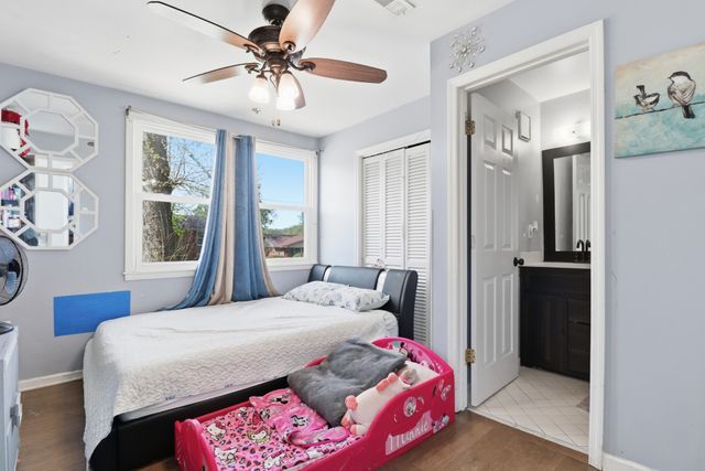 5140 Whitaker Dr, Nashville, TN 37211