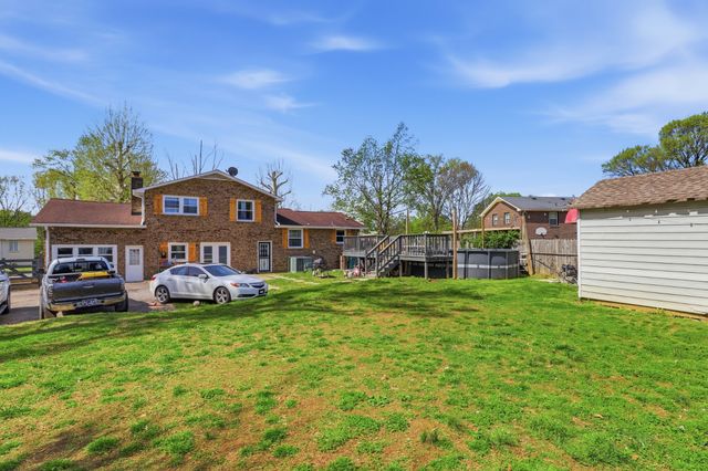 5140 Whitaker Dr, Nashville, TN 37211