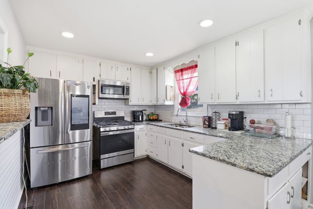 5140 Whitaker Dr, Nashville, TN 37211