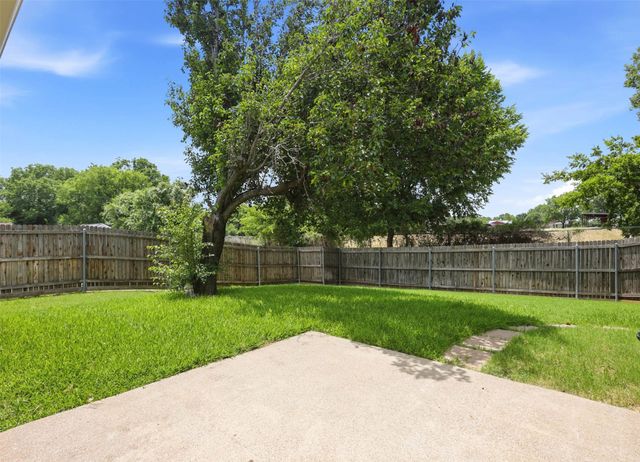 2501 Saddlehorn Drive, Mesquite, TX 75181
