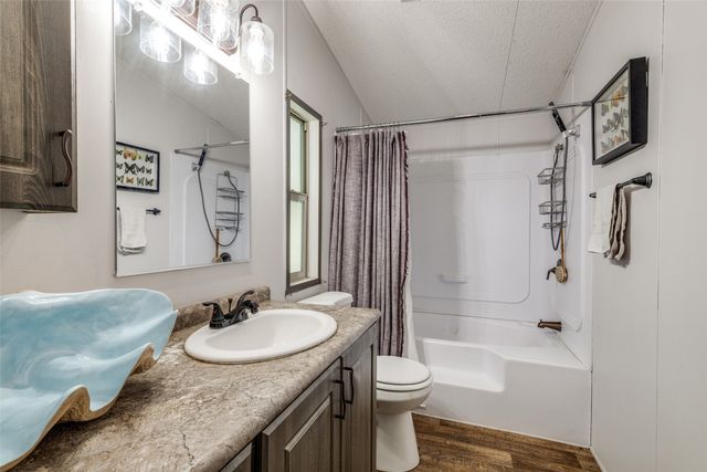 328 Hometown Way, Springtown, TX 76082