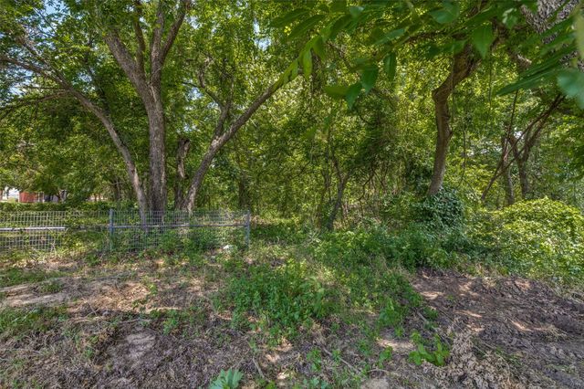 328 Hometown Way, Springtown, TX 76082