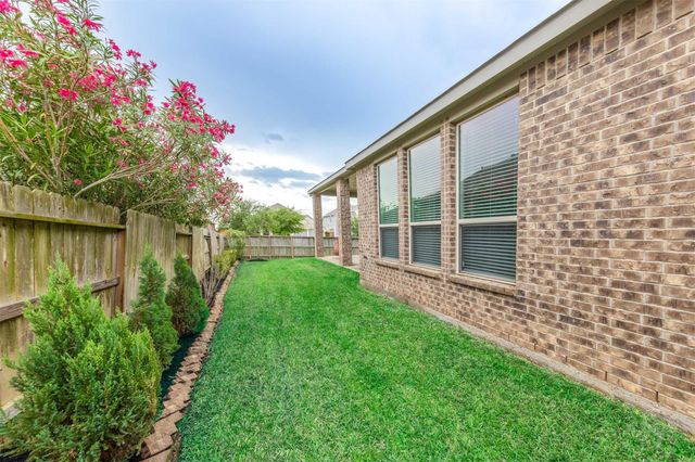 6002 Somerset Valley Drive, Richmond, TX 77407
