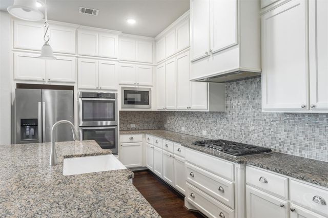 6002 Somerset Valley Drive, Richmond, TX 77407