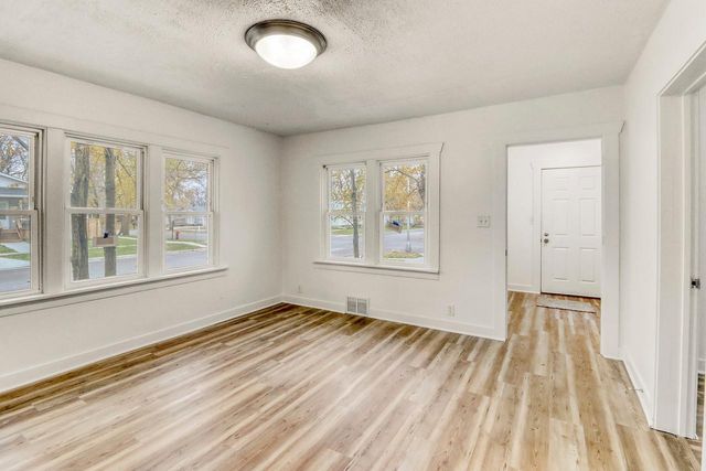 1001 28th Street N, Fargo, ND 58102