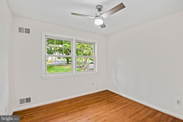 11334 WAPLES MILL RD, Oakton, VA 22124