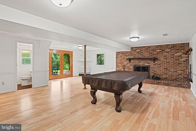 11334 WAPLES MILL RD, Oakton, VA 22124