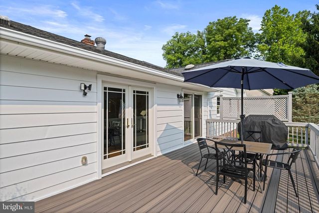 11334 WAPLES MILL RD, Oakton, VA 22124