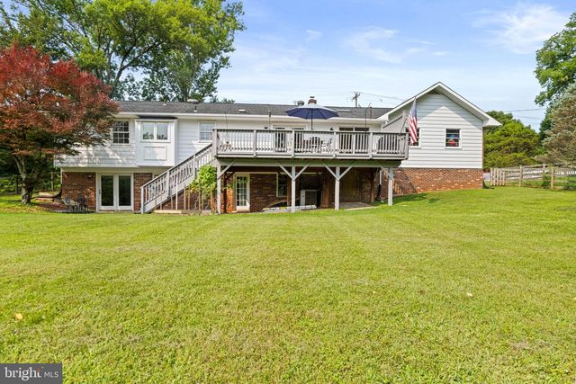 11334 WAPLES MILL RD, Oakton, VA 22124