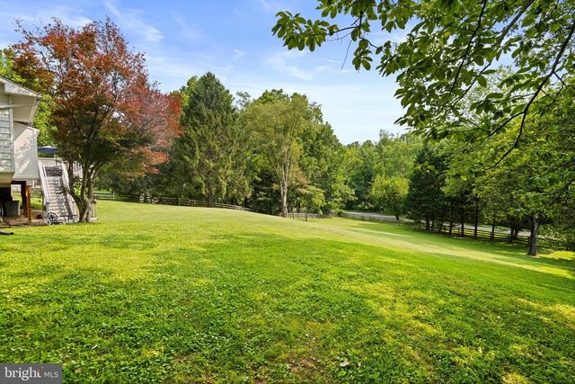 11334 WAPLES MILL RD, Oakton, VA 22124