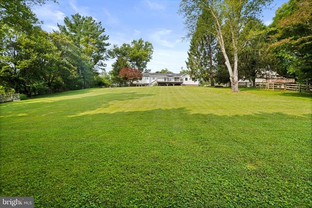 11334 WAPLES MILL RD, Oakton, VA 22124
