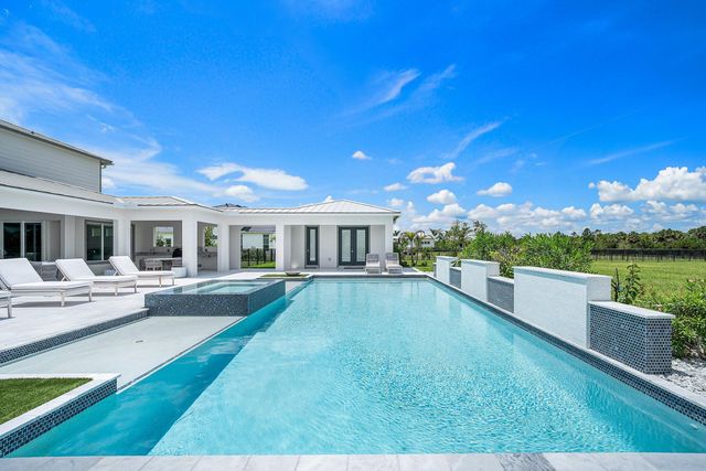 20020 SE Bridgewater Drive, Jupiter, FL 33458