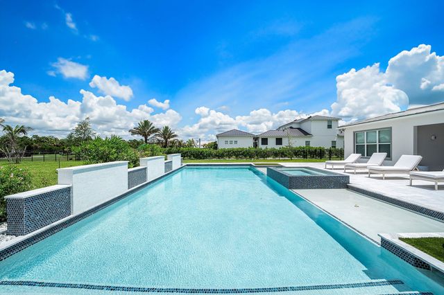 20020 SE Bridgewater Drive, Jupiter, FL 33458