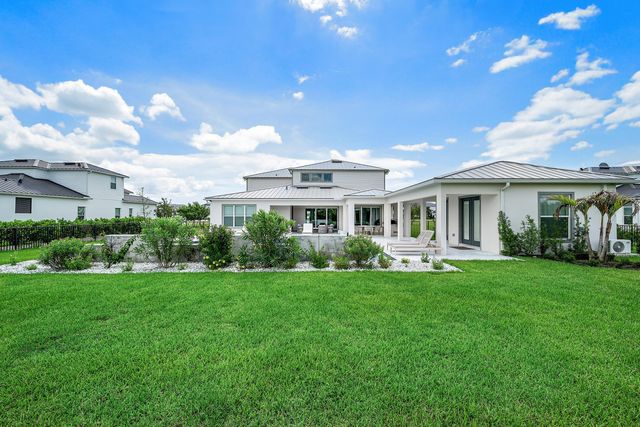 20020 SE Bridgewater Drive, Jupiter, FL 33458