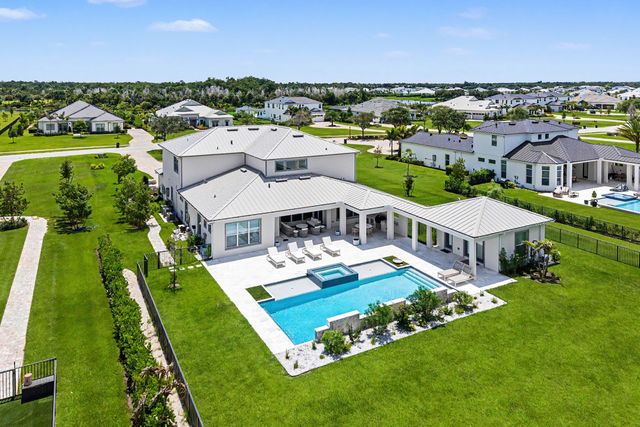 20020 SE Bridgewater Drive, Jupiter, FL 33458