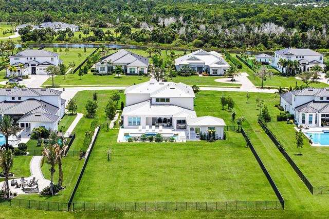 20020 SE Bridgewater Drive, Jupiter, FL 33458