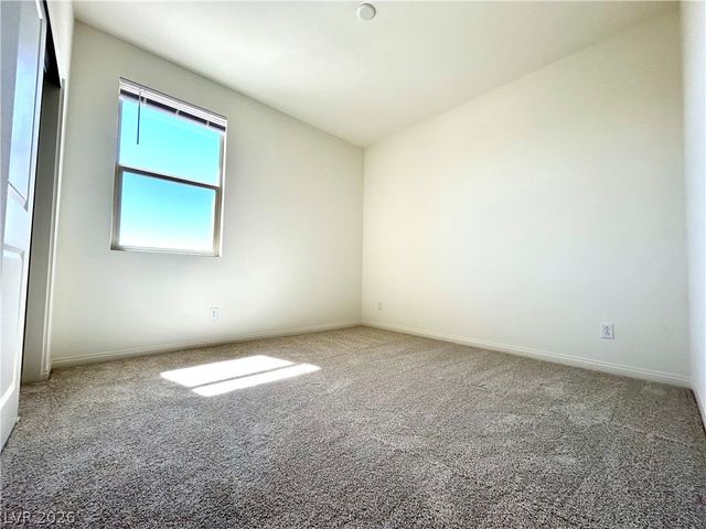 12476 Kings Creek Place, Las Vegas, NV 89138