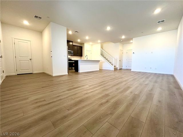 12476 Kings Creek Place, Las Vegas, NV 89138