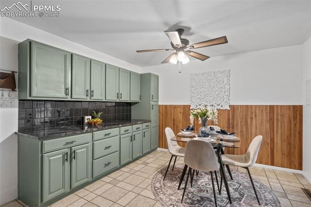 814 Paradise Lane, Colorado Springs, CO 80904