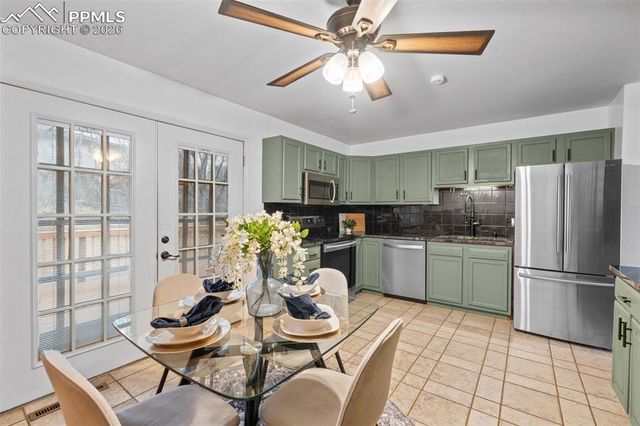 814 Paradise Lane, Colorado Springs, CO 80904