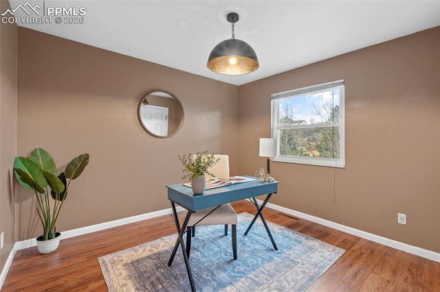 814 Paradise Lane, Colorado Springs, CO 80904