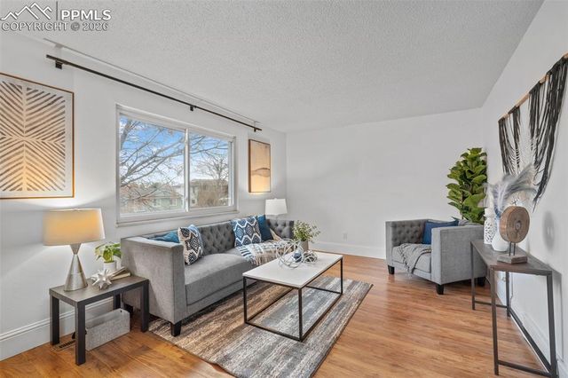 814 Paradise Lane, Colorado Springs, CO 80904