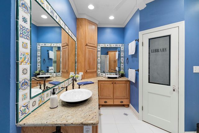 315 Flying R Ranch RD, Spring Branch, TX 78070