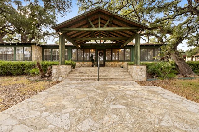 315 Flying R Ranch RD, Spring Branch, TX 78070