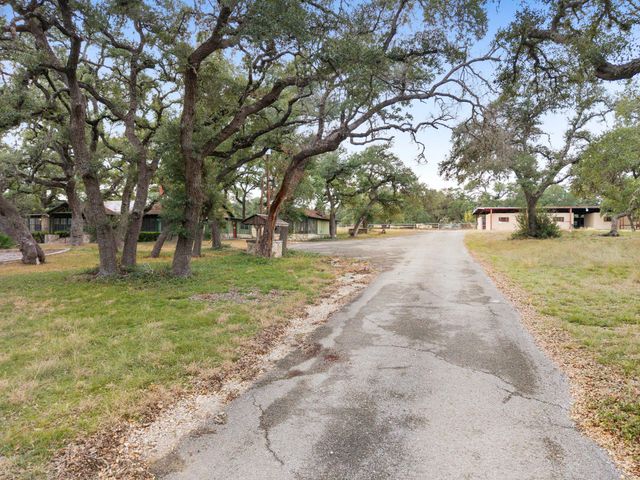 315 Flying R Ranch RD, Spring Branch, TX 78070
