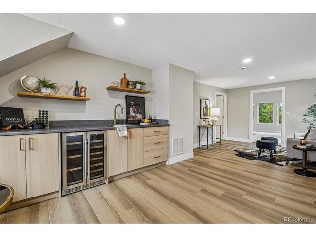 3901 E Orchard Rd, Centennial, CO 80121