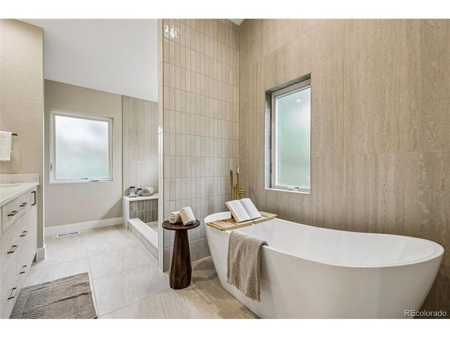 3901 E Orchard Rd, Centennial, CO 80121