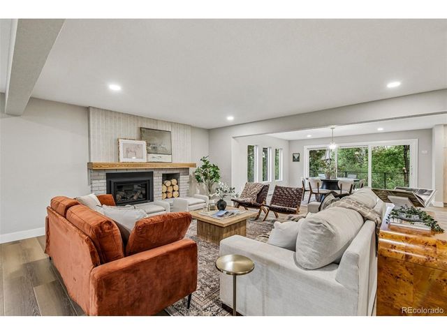 3901 E Orchard Rd, Centennial, CO 80121