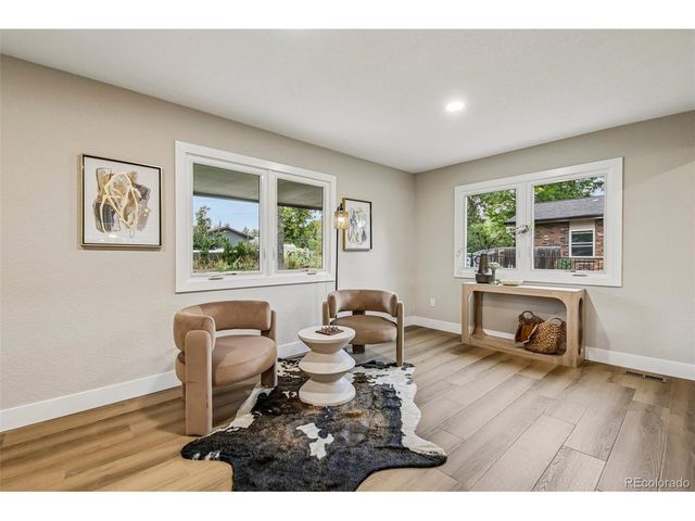 3901 E Orchard Rd, Centennial, CO 80121